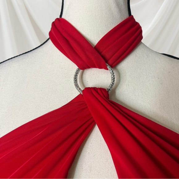 Mon Cheri | Red Gown - Picture 7 of 9